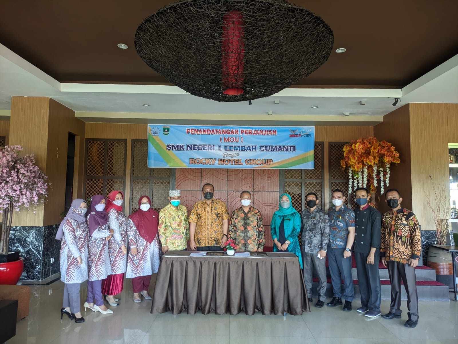 Penandatangan MOU Bersama Grand Rocky Hotel